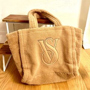 Victoria Secret Fleece Tote Bag Beige Sherpa Double Handle Magnet Closure 15x12